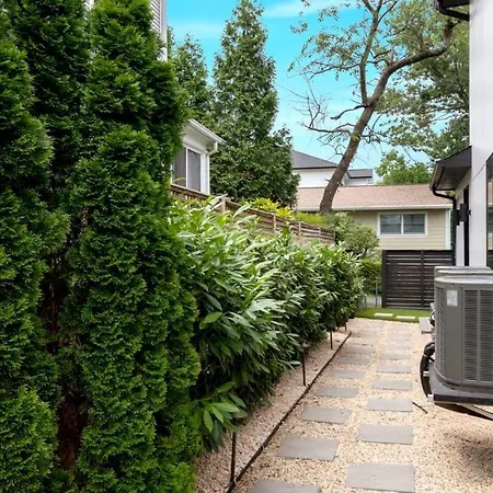 Top Of The Hill Luxury Clarendon 4-Br Homestay-3